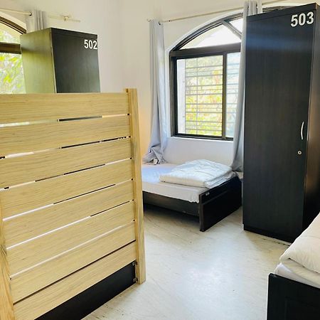Hostel Lifespace- Twin Bungalow With Pods, Bunks, Private Rooms, Cowork & Cafe ปูเน่ ภายนอก รูปภาพ