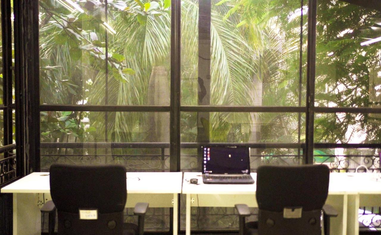 Hostel Lifespace- Twin Bungalow With Pods, Bunks, Private Rooms, Cowork & Cafe ปูเน่ ภายนอก รูปภาพ