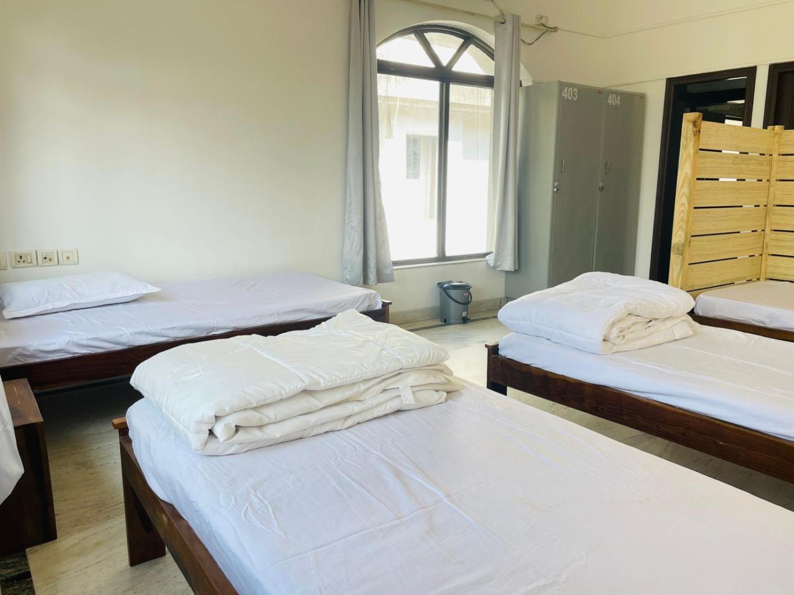 Hostel Lifespace- Twin Bungalow With Pods, Bunks, Private Rooms, Cowork & Cafe ปูเน่ ภายนอก รูปภาพ